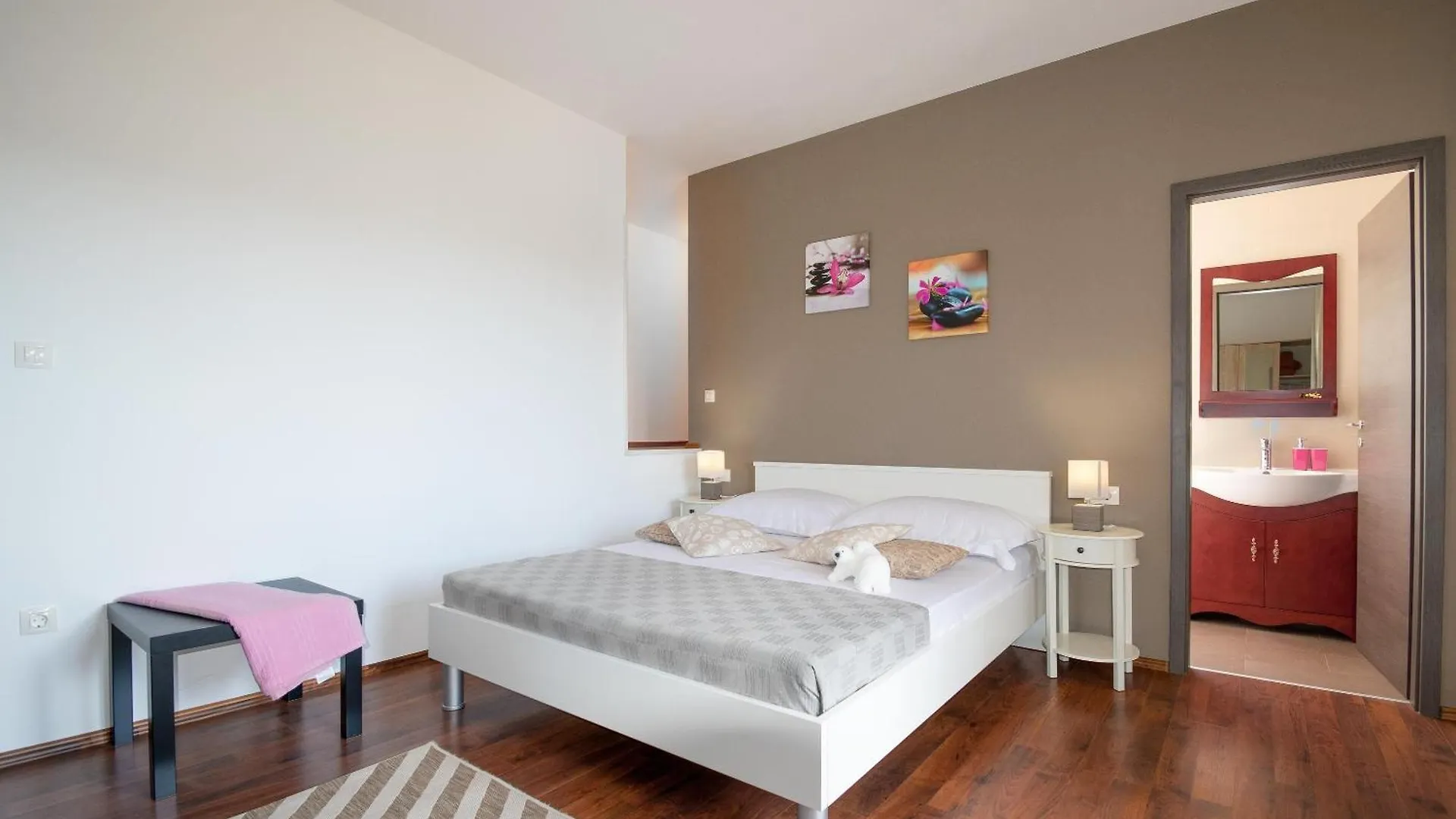 Villa Coridigo - Unique High Position, Panorama Nature View, Cozy Dining Terrace, Fenced Property Kringa كرواتيا