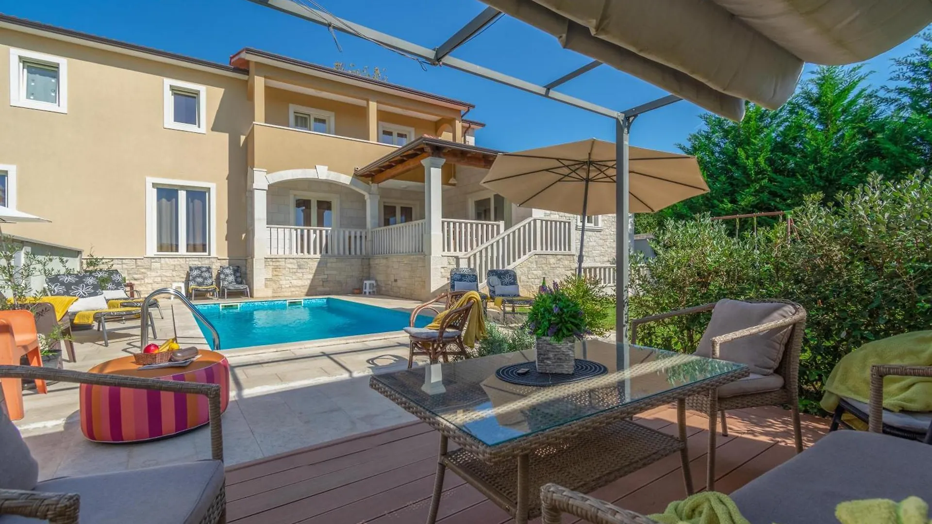 Villa Coridigo - Unique High Position, Panorama Nature View, Cozy Dining Terrace, Fenced Property Kringa