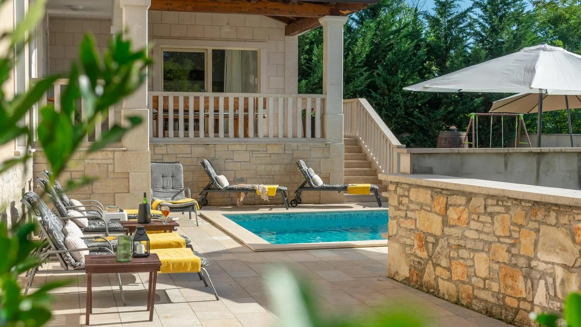 Villa Coridigo - Unique High Position, Panorama Nature View, Cozy Dining Terrace, Fenced Property Kringa كرواتيا